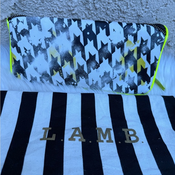 L.A.M.B. Clutch Geometric Black, white and Yellow - Picture 6 of 12
